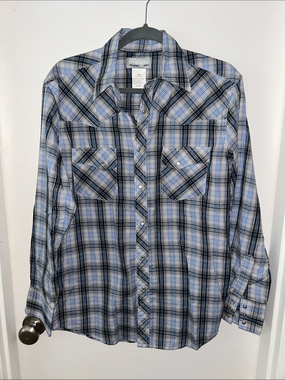 Wrangler Men’s Blue and Black Plaid Pearl Snap Western Shirt